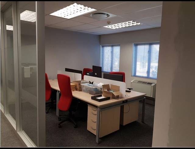 712M² OFFICE TO LET IN CENTURY CITY